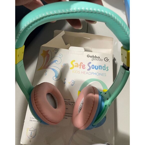 Gabba Goods Safe Sounds Kids Volume Limiting Adjustable Headphones - Picture 3 of 8